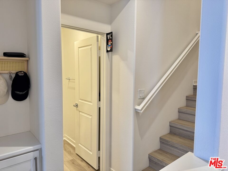 11338 Valley Unit: C