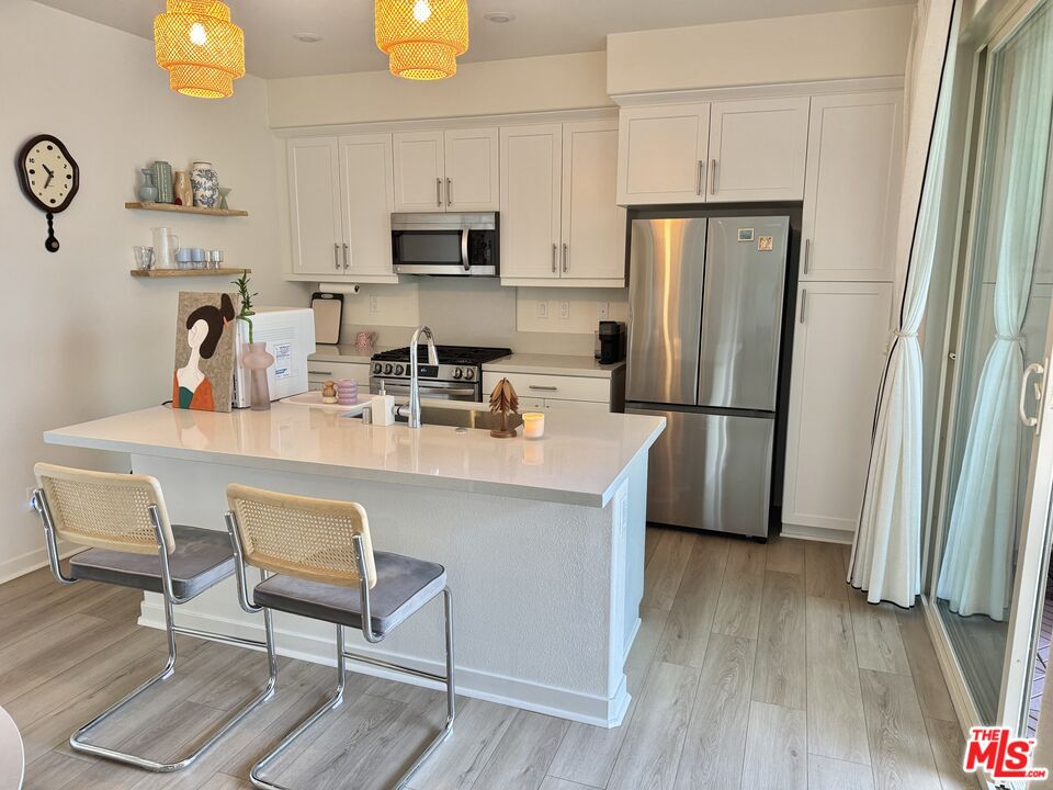 11338 Valley Unit: C