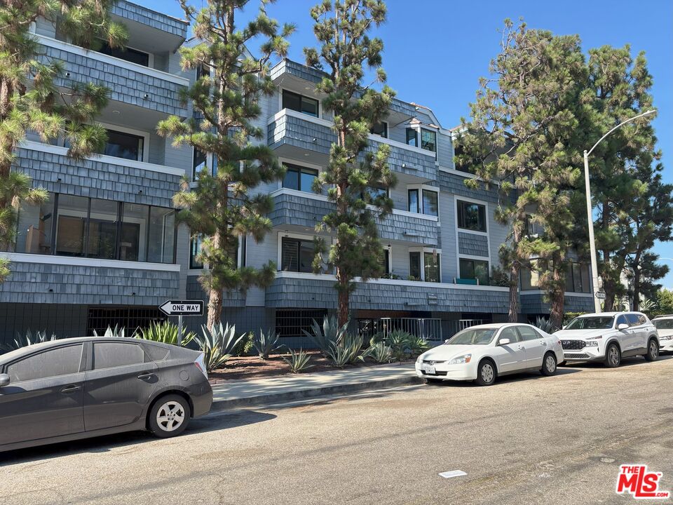 311 Bora Bora Way Unit: 3207