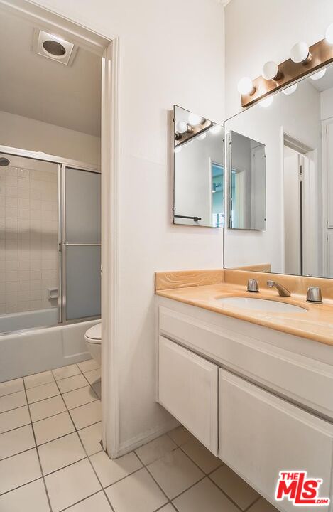 311 Bora Bora Way Unit: 3207