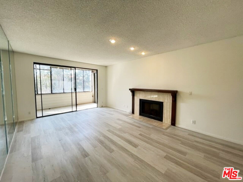 311 Bora Bora Way Unit: 3207