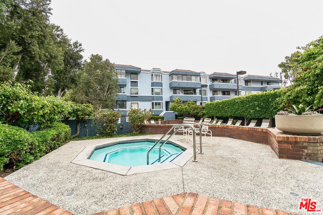 311 Bora Bora Way Unit: 3207
