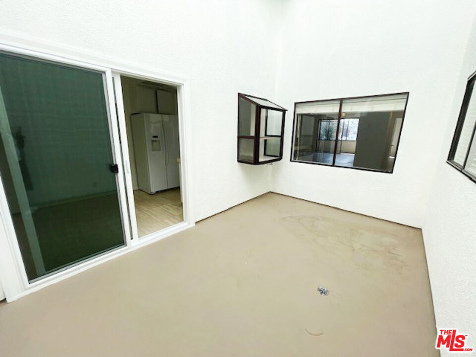 311 Bora Bora Way Unit: 3207