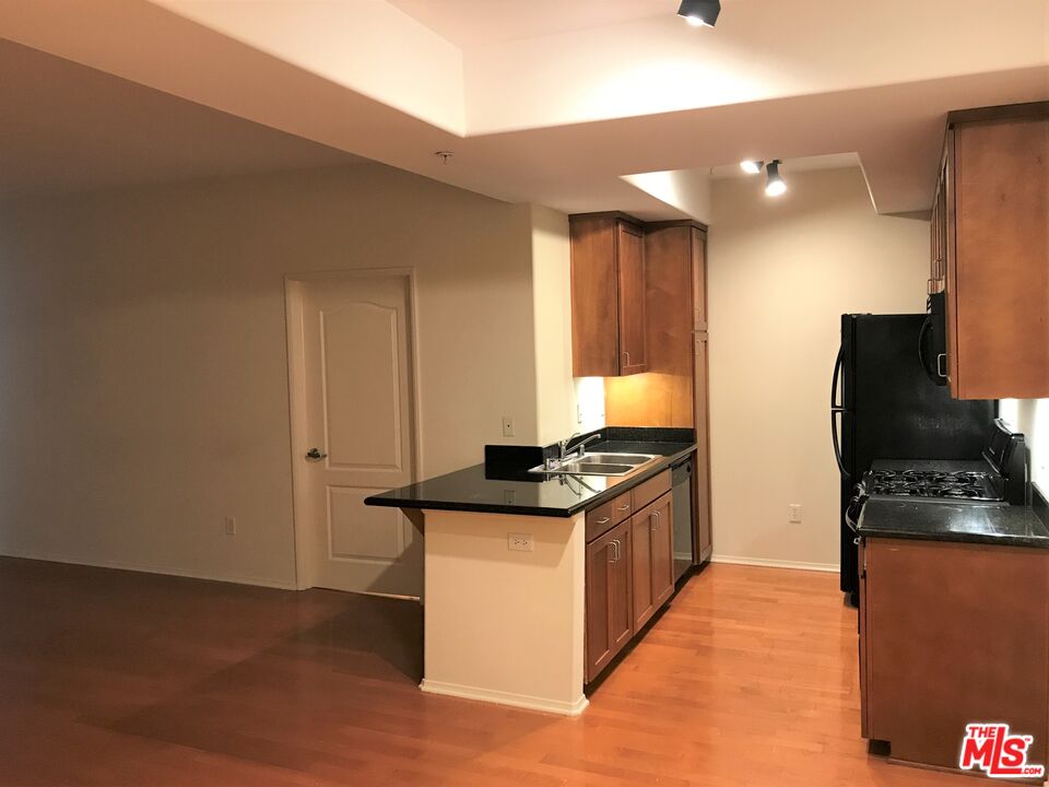 4060 Glencoe Ave Unit: 130