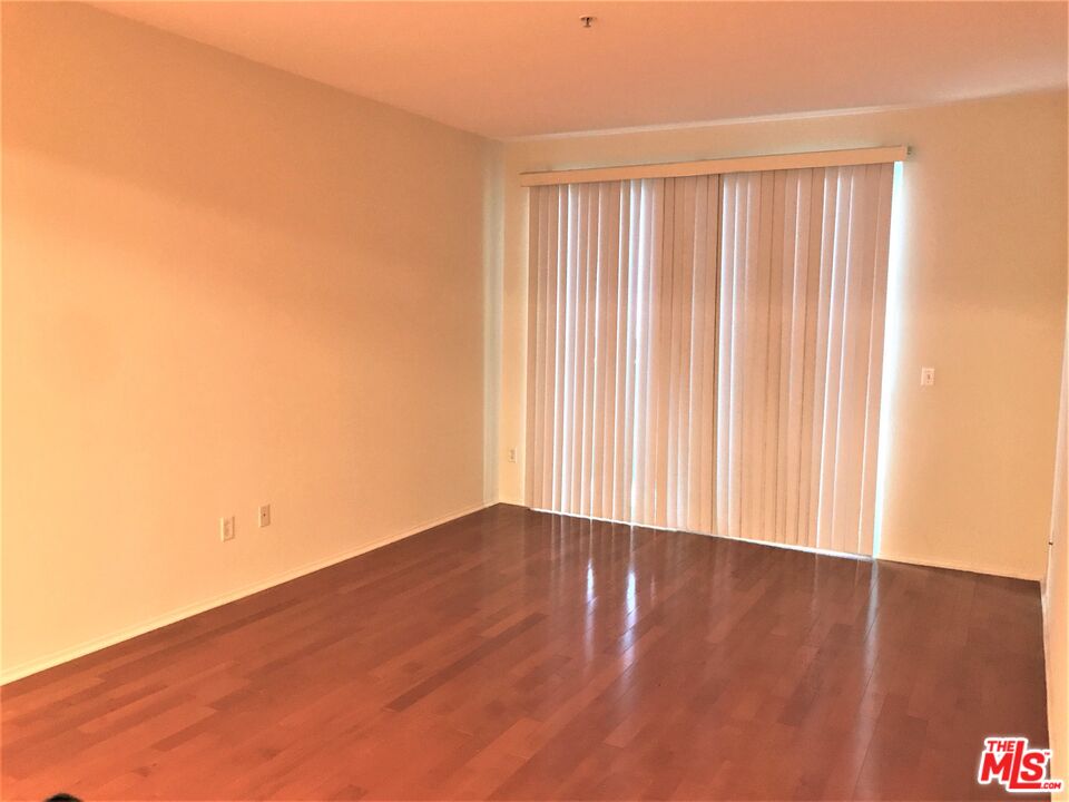 4060 Glencoe Ave Unit: 130