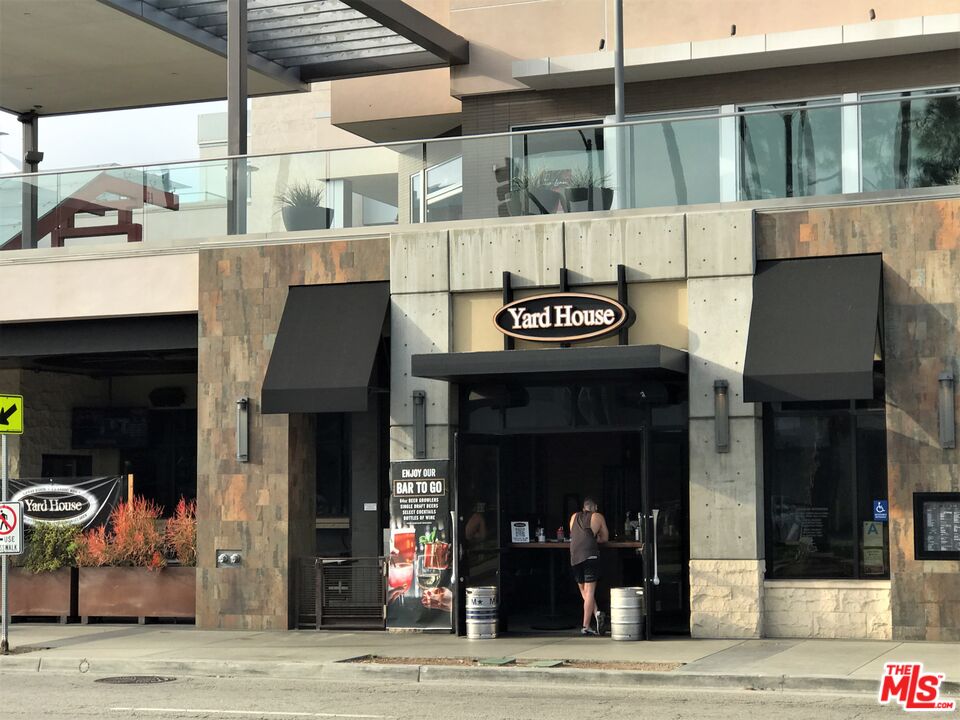 4060 Glencoe Ave Unit: 130