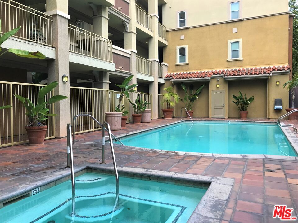 4060 Glencoe Ave Unit: 130