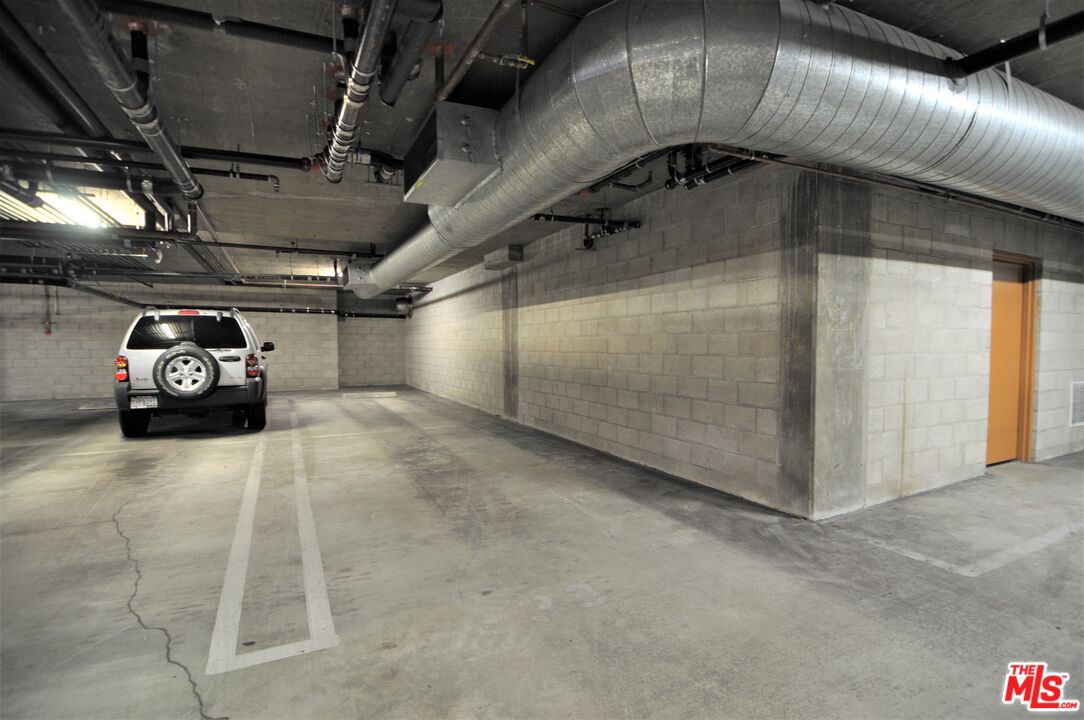 4060 Glencoe Ave Unit: 130