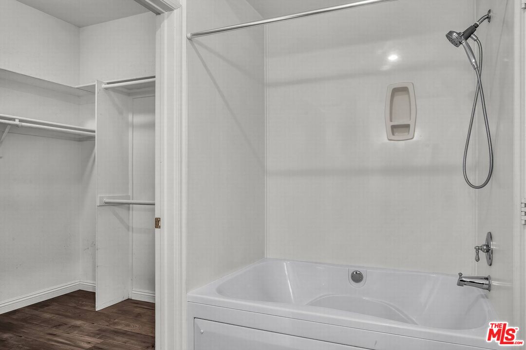 12963 Runway Rd Unit: 414