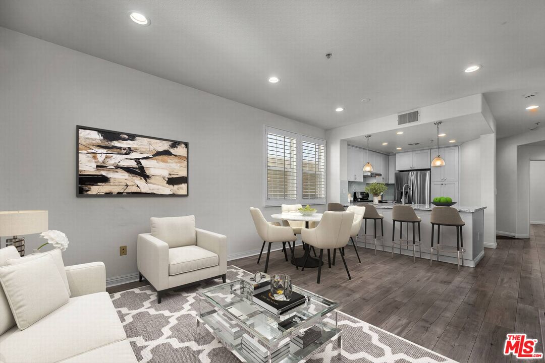 12963 Runway Rd Unit: 414