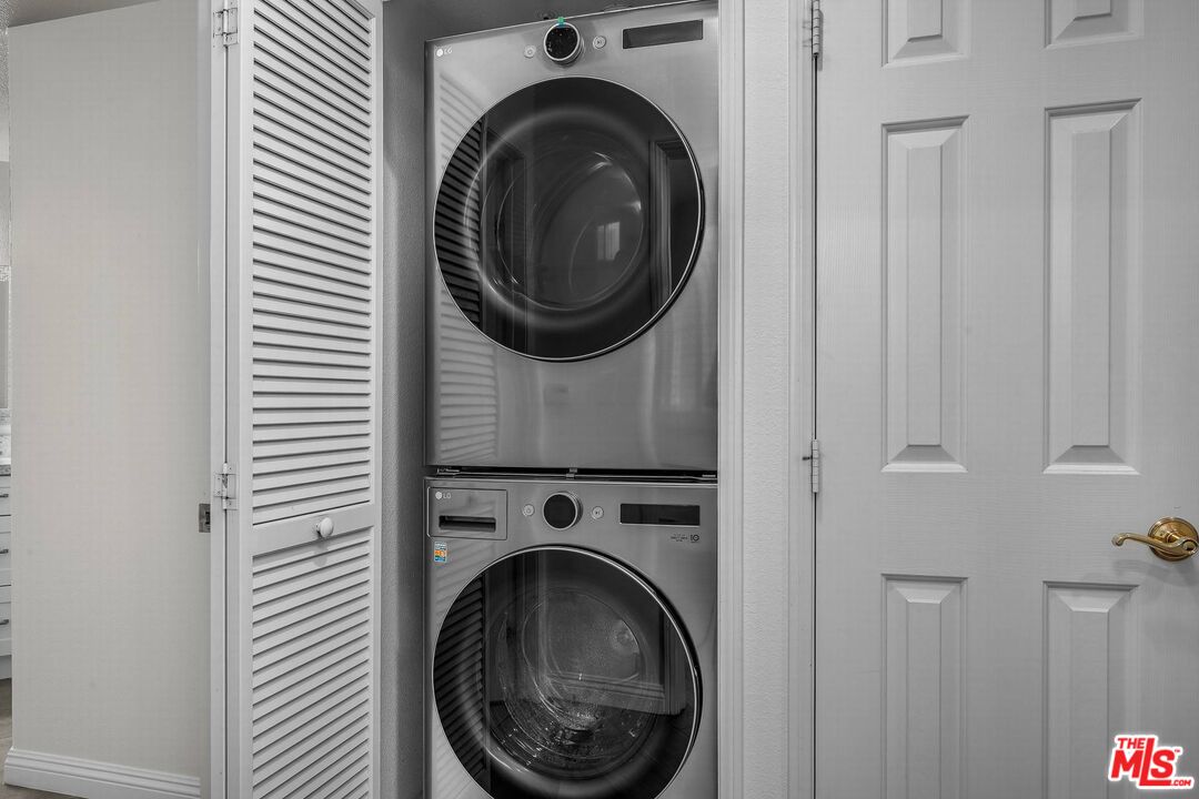 12963 Runway Rd Unit: 414