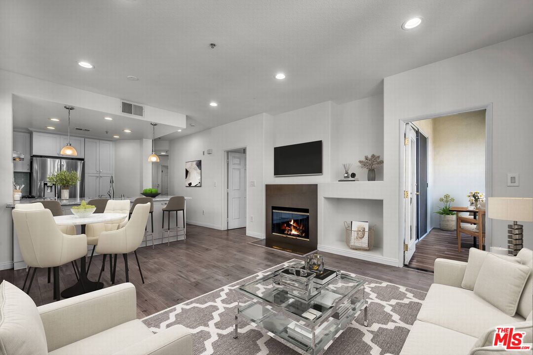 12963 Runway Rd Unit: 414