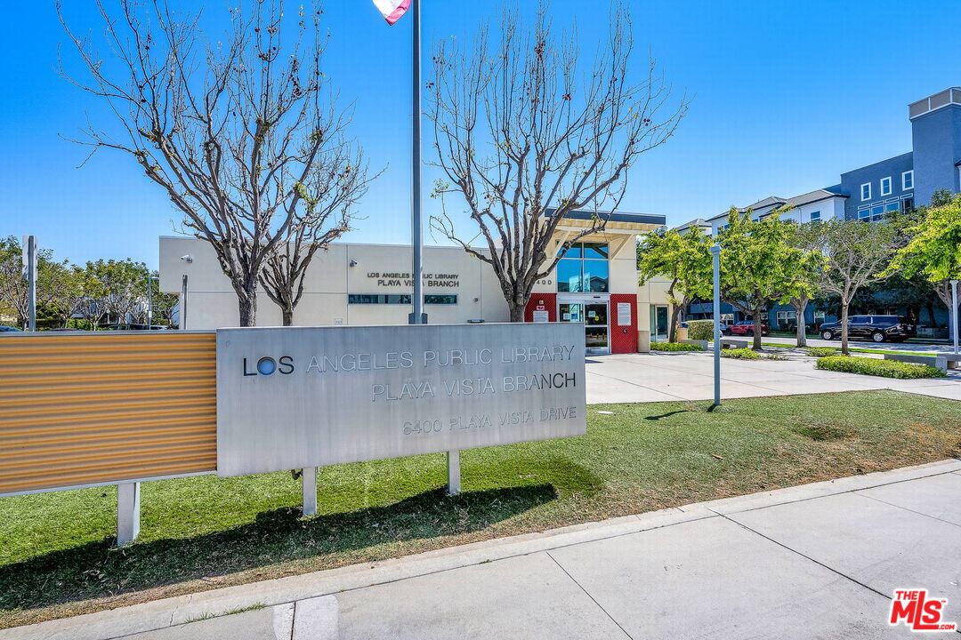 12963 Runway Rd Unit: 414