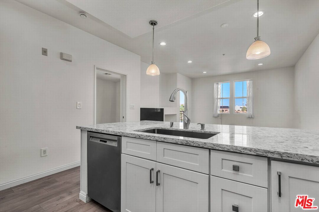 12963 Runway Rd Unit: 414