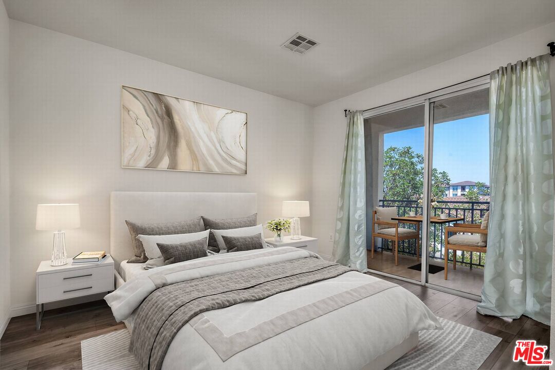 12963 Runway Rd Unit: 414