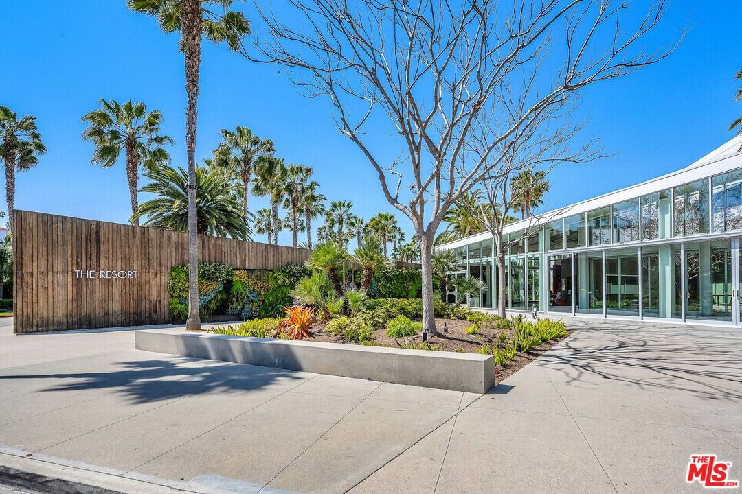 12963 Runway Rd Unit: 414