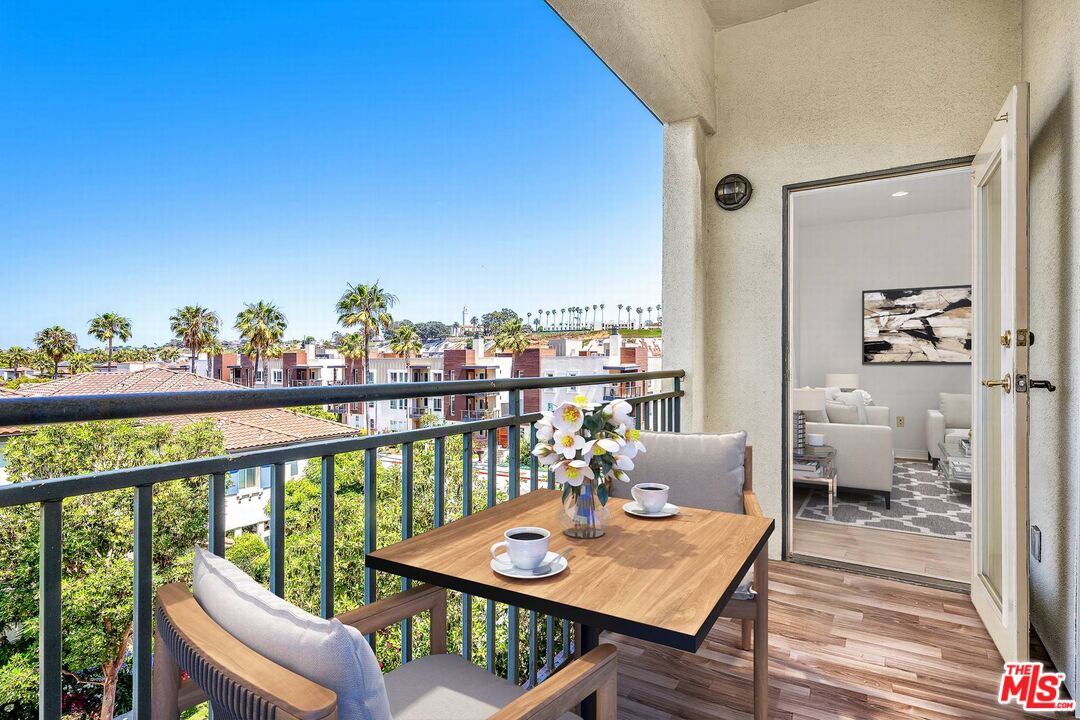 12963 Runway Rd Unit: 414