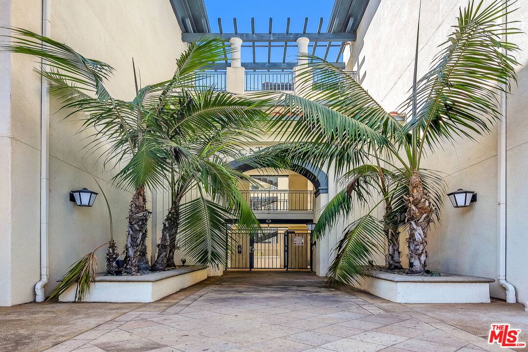 12963 Runway Rd Unit: 414