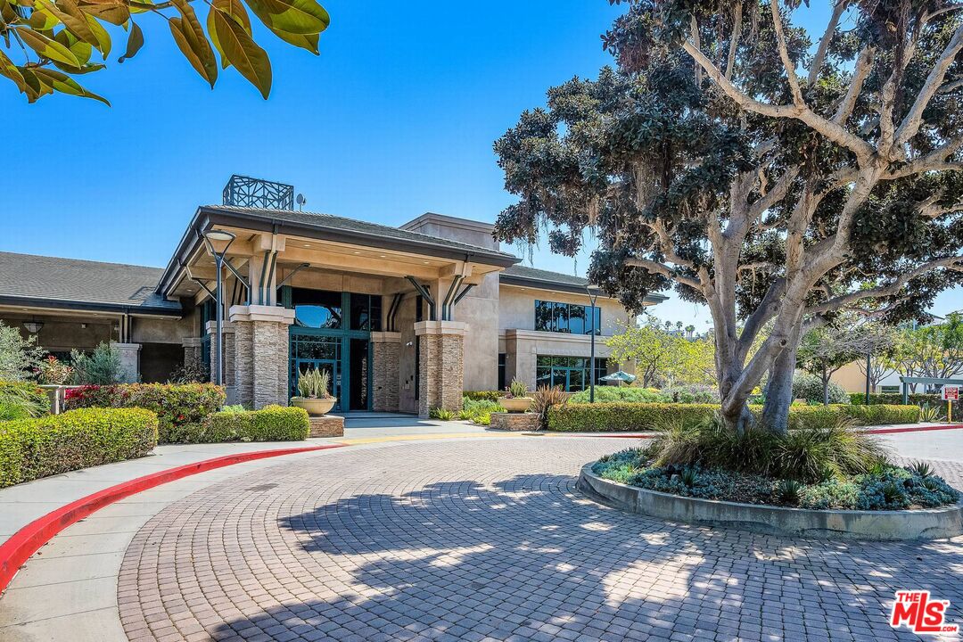 12963 Runway Rd Unit: 414