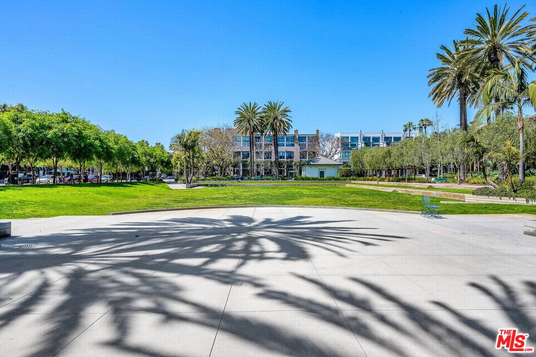 12963 Runway Rd Unit: 414