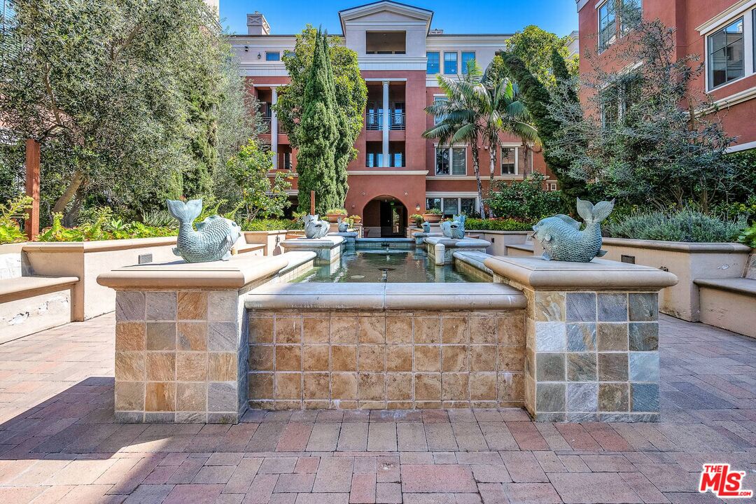 12963 Runway Rd Unit: 414