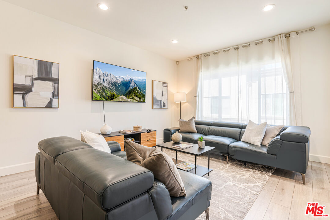 6020 Seabluff Dr Unit: 409
