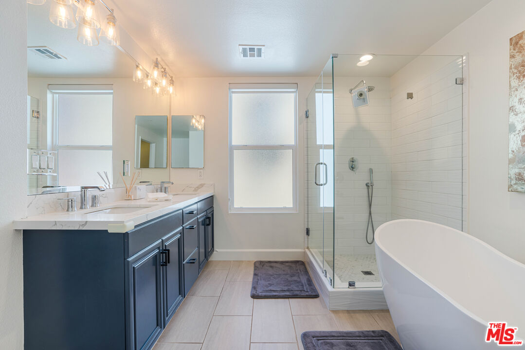 6020 Seabluff Dr Unit: 409