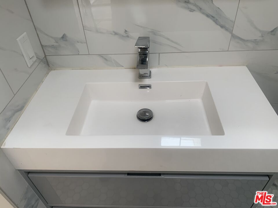 4561 Alla Rd Unit: 4