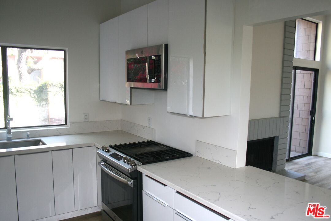 4561 Alla Rd Unit: 4