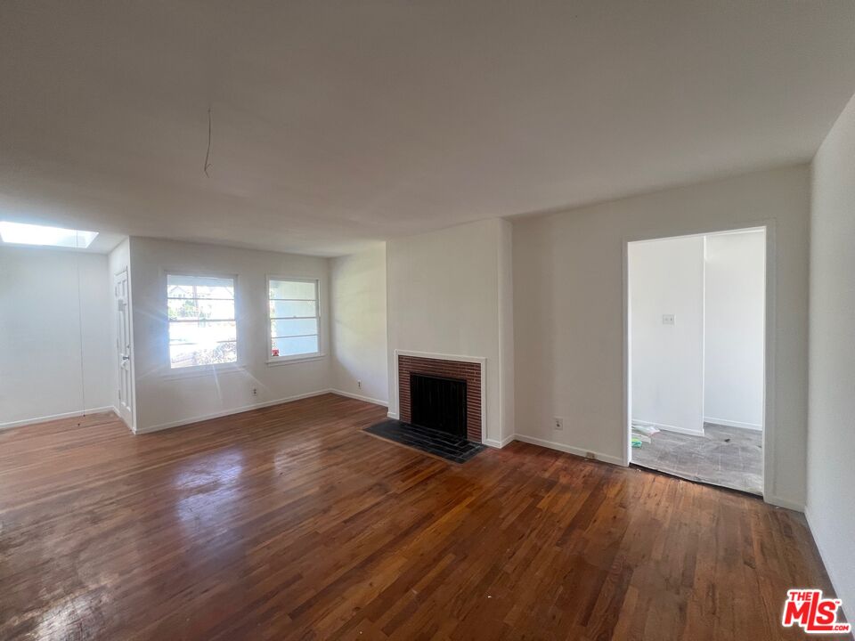 2433 Mckinley Ave