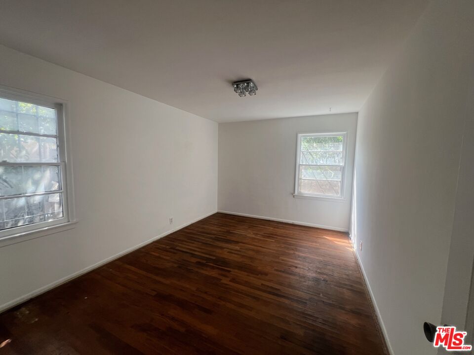 2433 Mckinley Ave