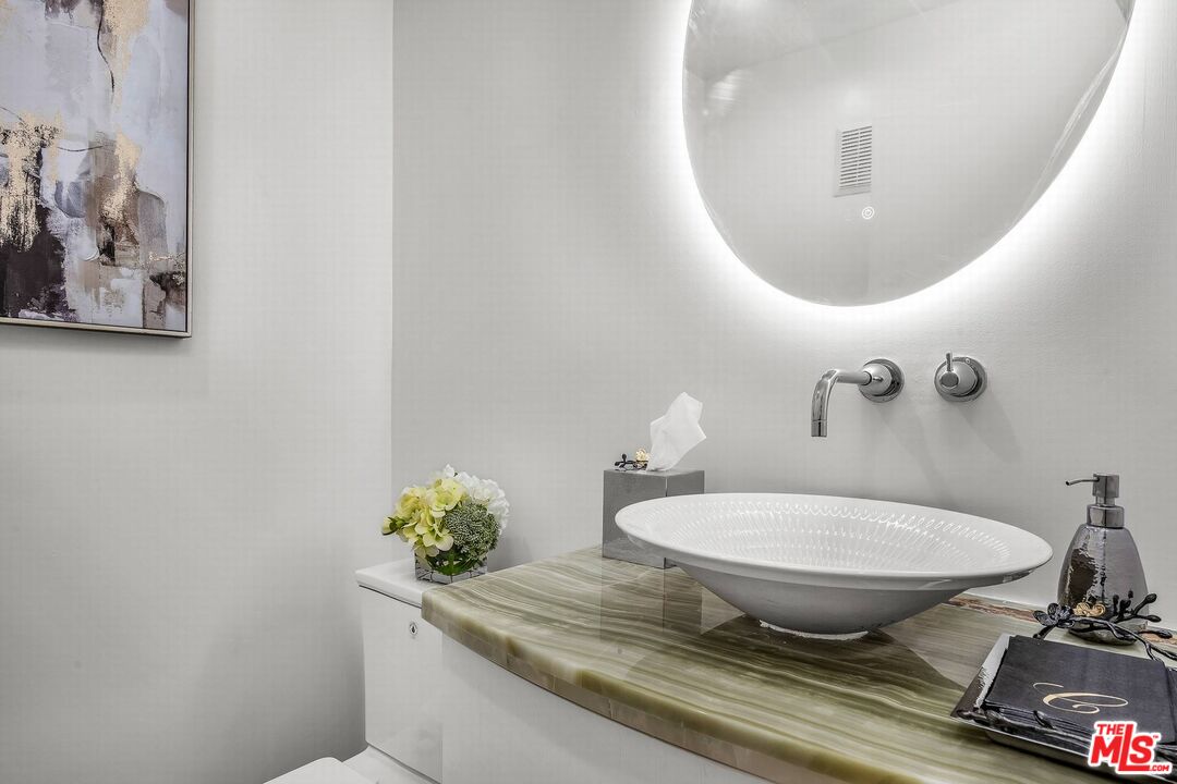 5515 Pacific Ave Unit: 3