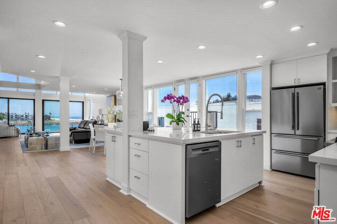 5515 Pacific Ave Unit: 3