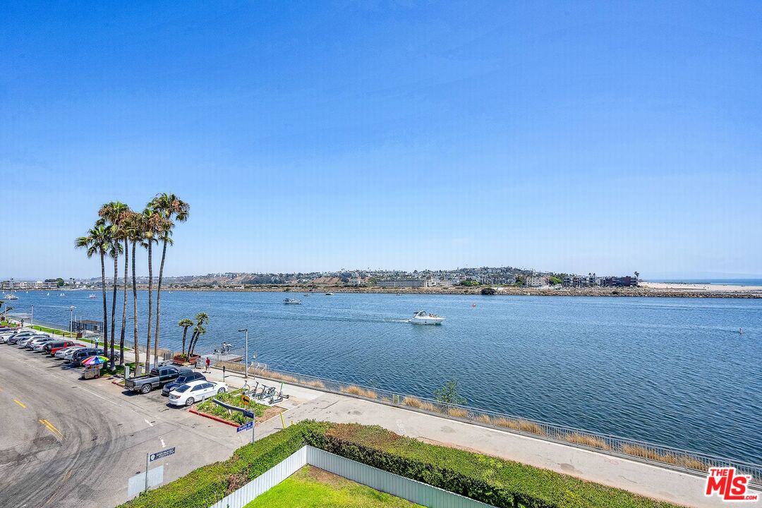 5515 Pacific Ave Unit: 3