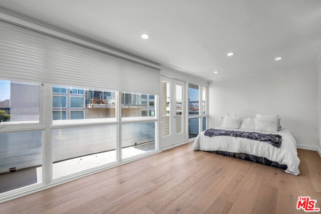 5515 Pacific Ave Unit: 3