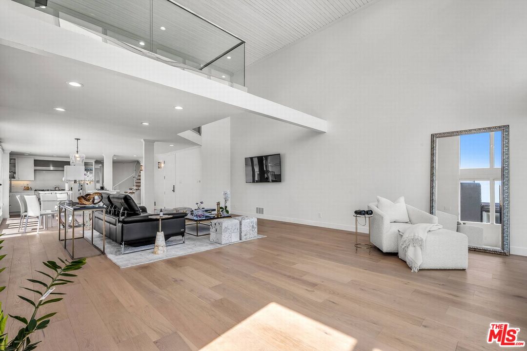 5515 Pacific Ave Unit: 3