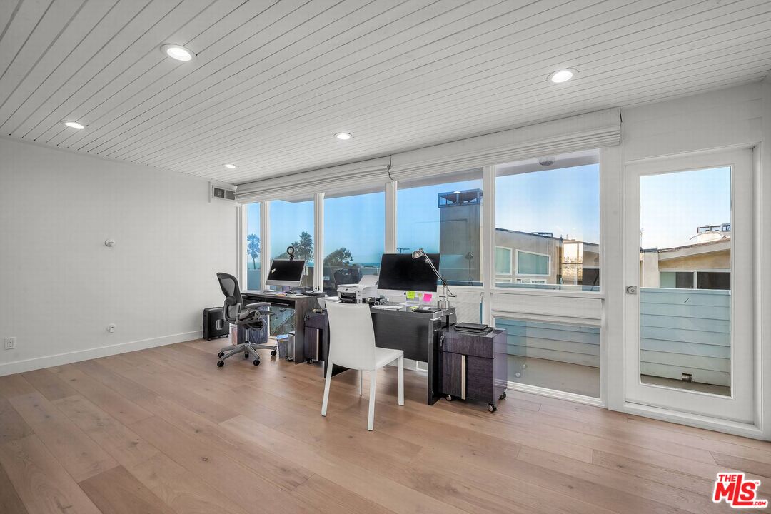 5515 Pacific Ave Unit: 3