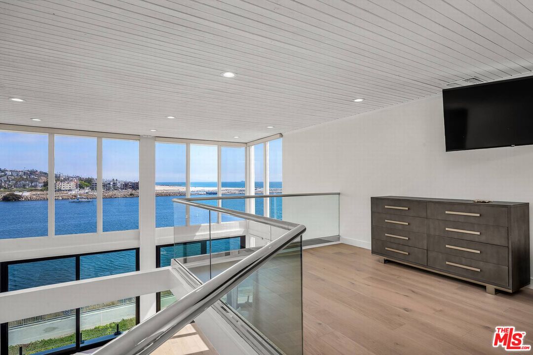 5515 Pacific Ave Unit: 3