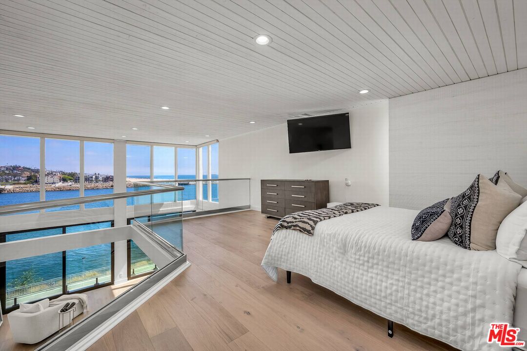 5515 Pacific Ave Unit: 3