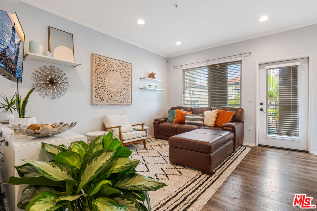 6020 Seabluff Dr Unit: 321