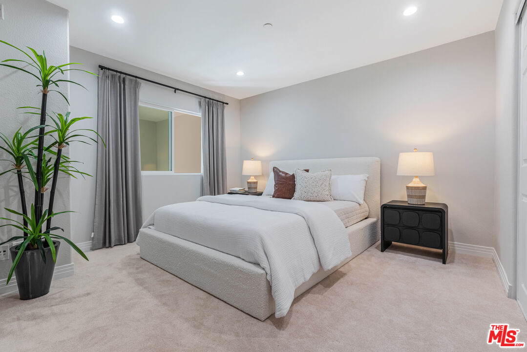 7100 Playa Vista Dr Unit: 406