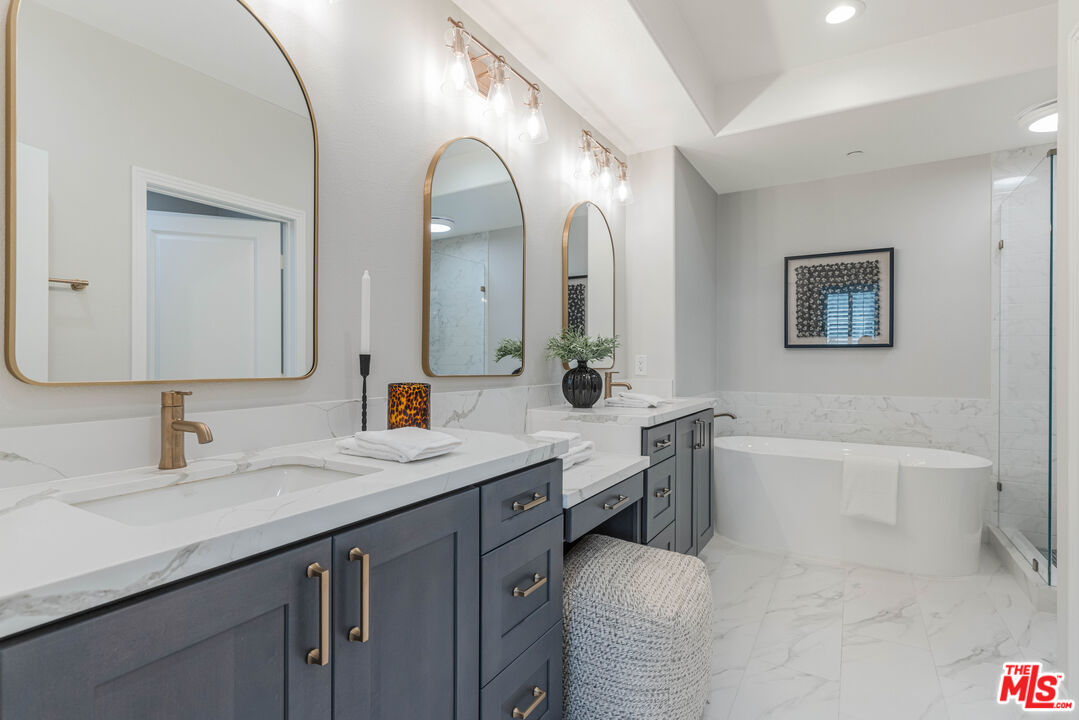 7100 Playa Vista Dr Unit: 406