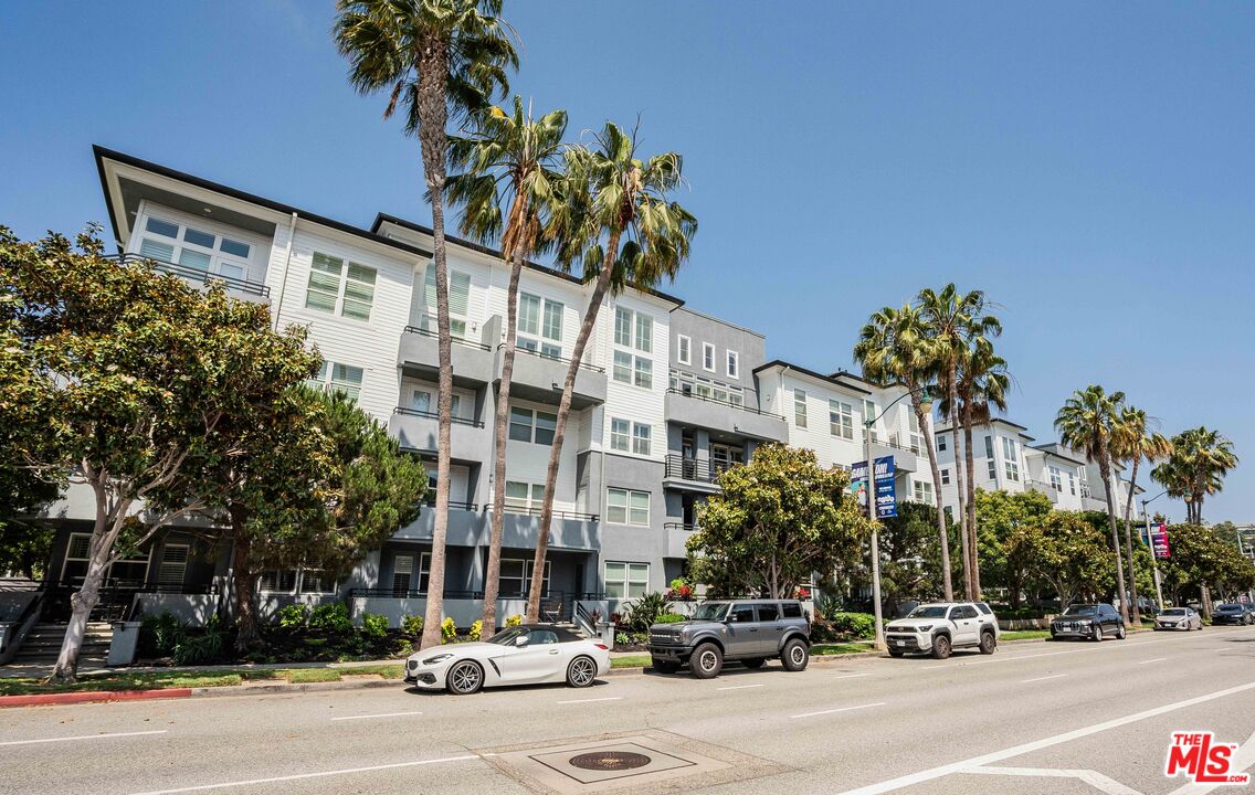 7100 Playa Vista Dr Unit: 406