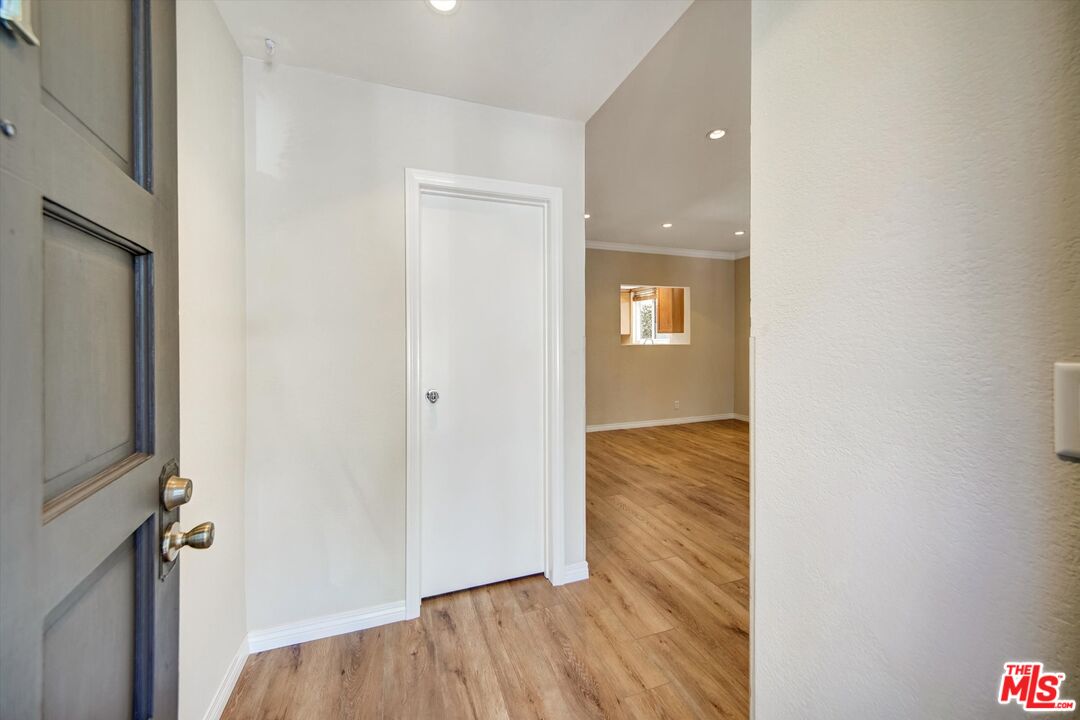 1328 S Bundy Dr Unit: 1