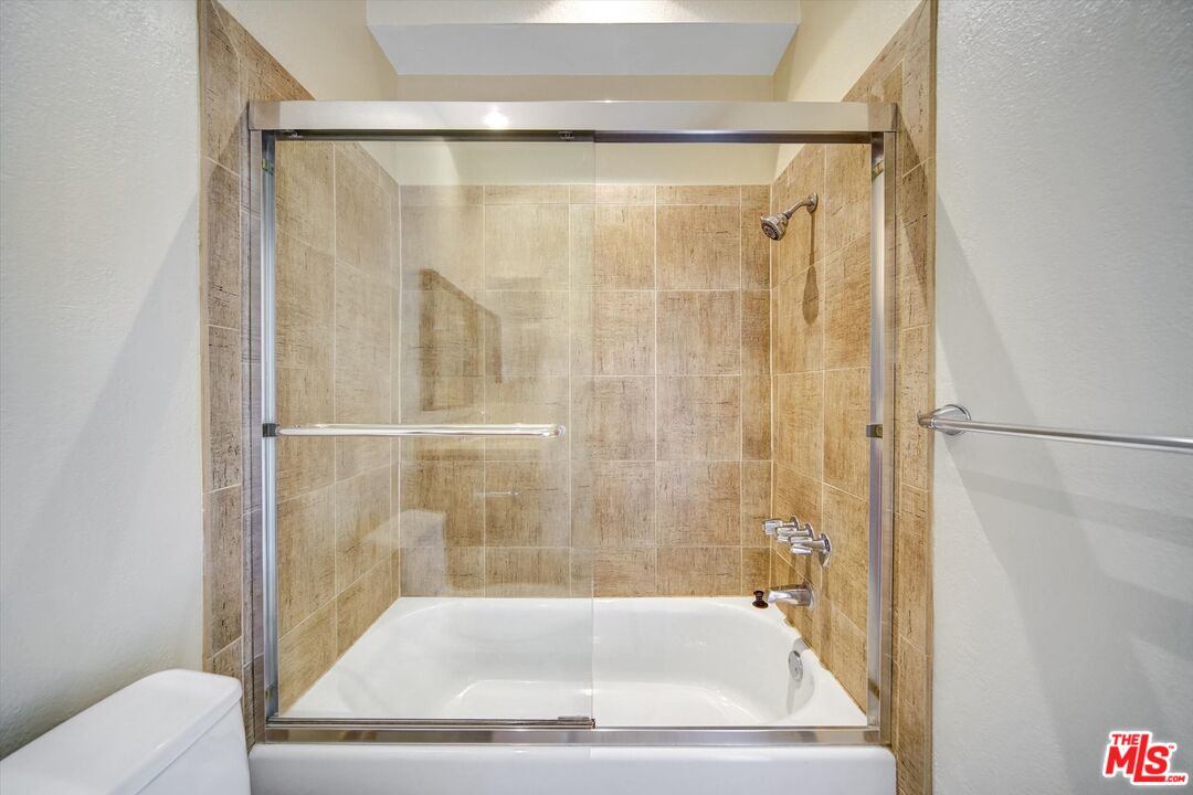 1328 S Bundy Dr Unit: 1