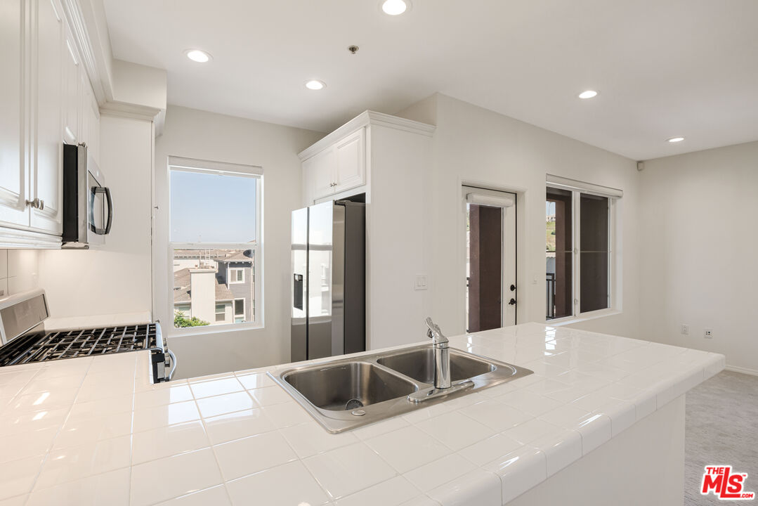6020 Seabluff Dr Unit: 426