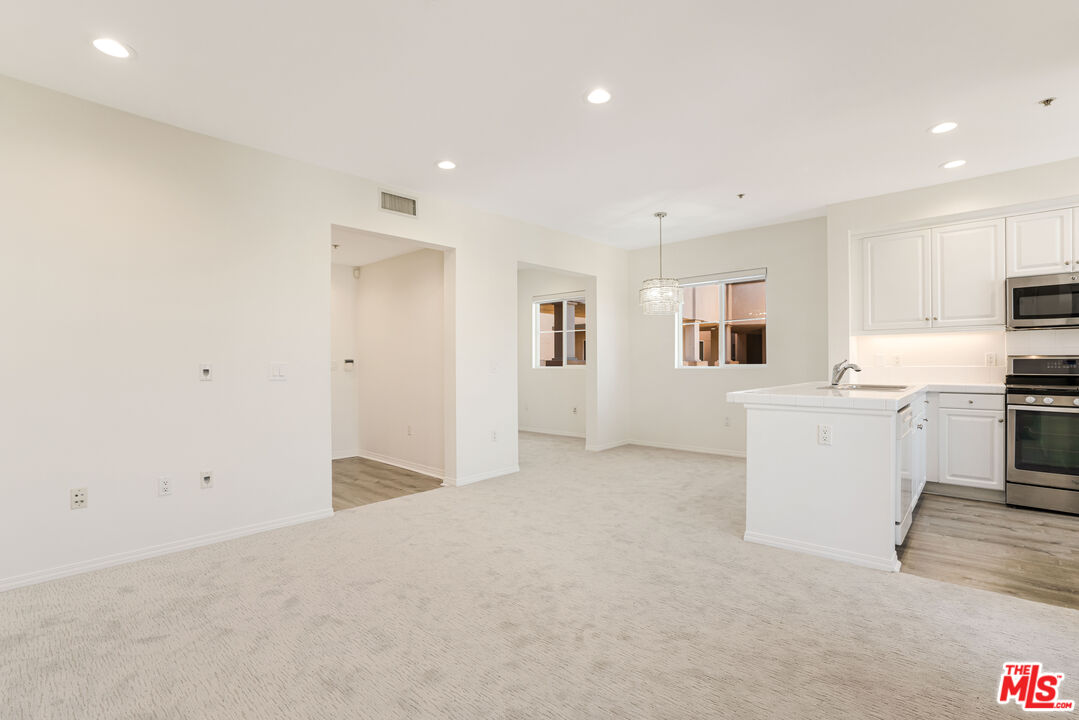 6020 Seabluff Dr Unit: 426