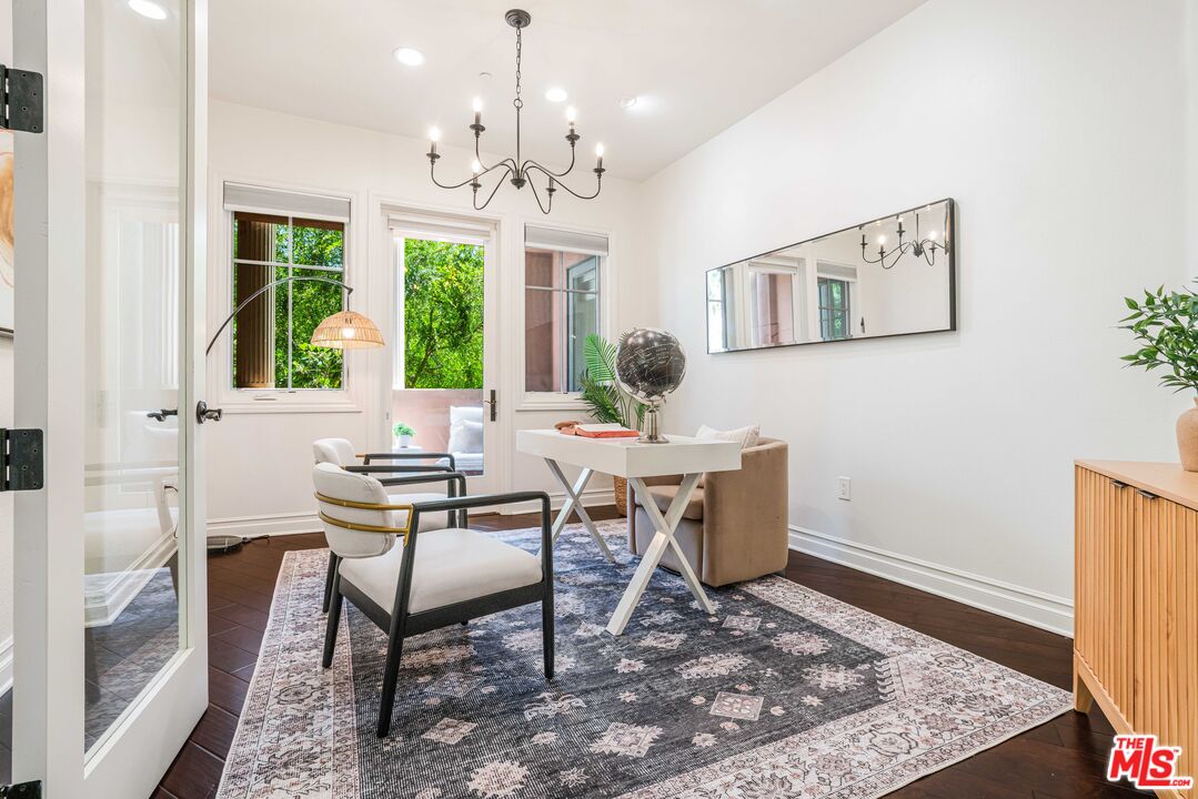 6241 Crescent Park Unit: 201