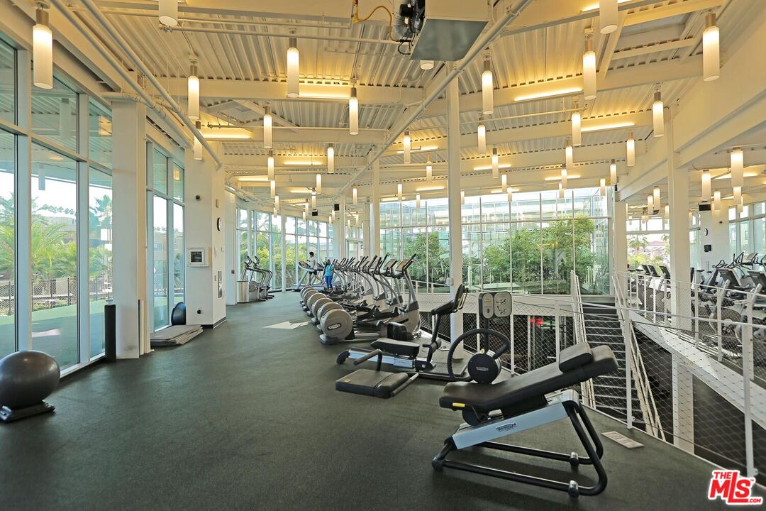 6241 Crescent Park Unit: 201