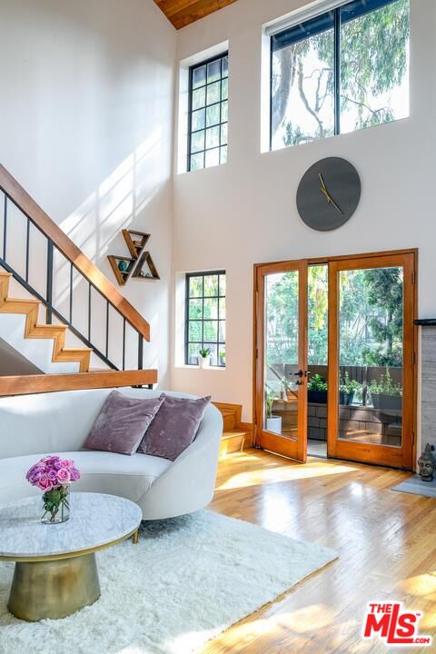 12815 Caswell Ave Unit: 101